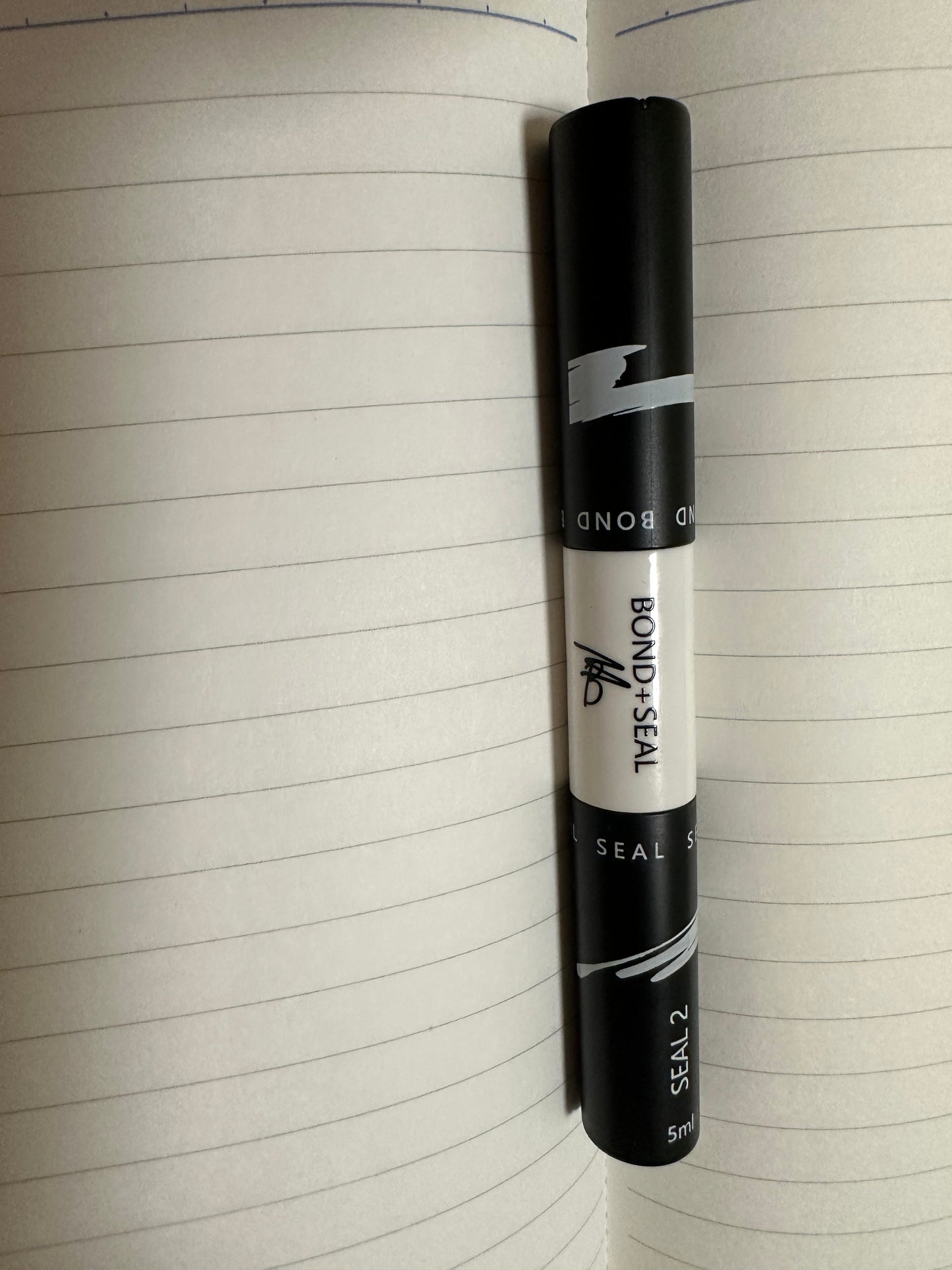 Bodermincer Lashes Bond&Seal for DIY lashes at Home